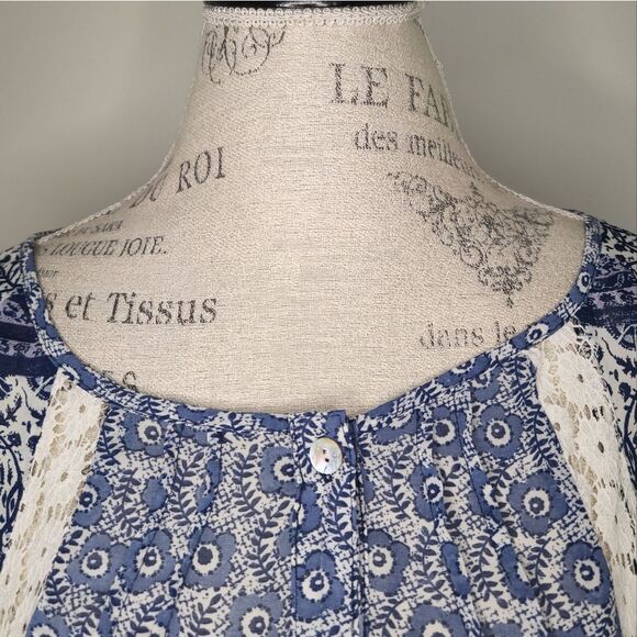 Vintage Contrast Print Crochet Blouse - Picture 5 of 10